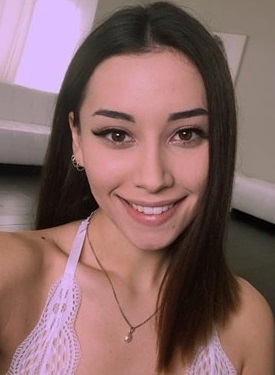 Aria Lee популярные видео